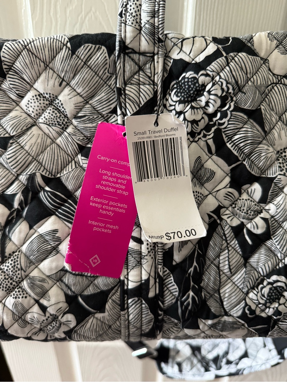 Vera Bradley Small Travel Duffle In Bedford Blooms Black & White Floral NWT - Picture 6 of 7